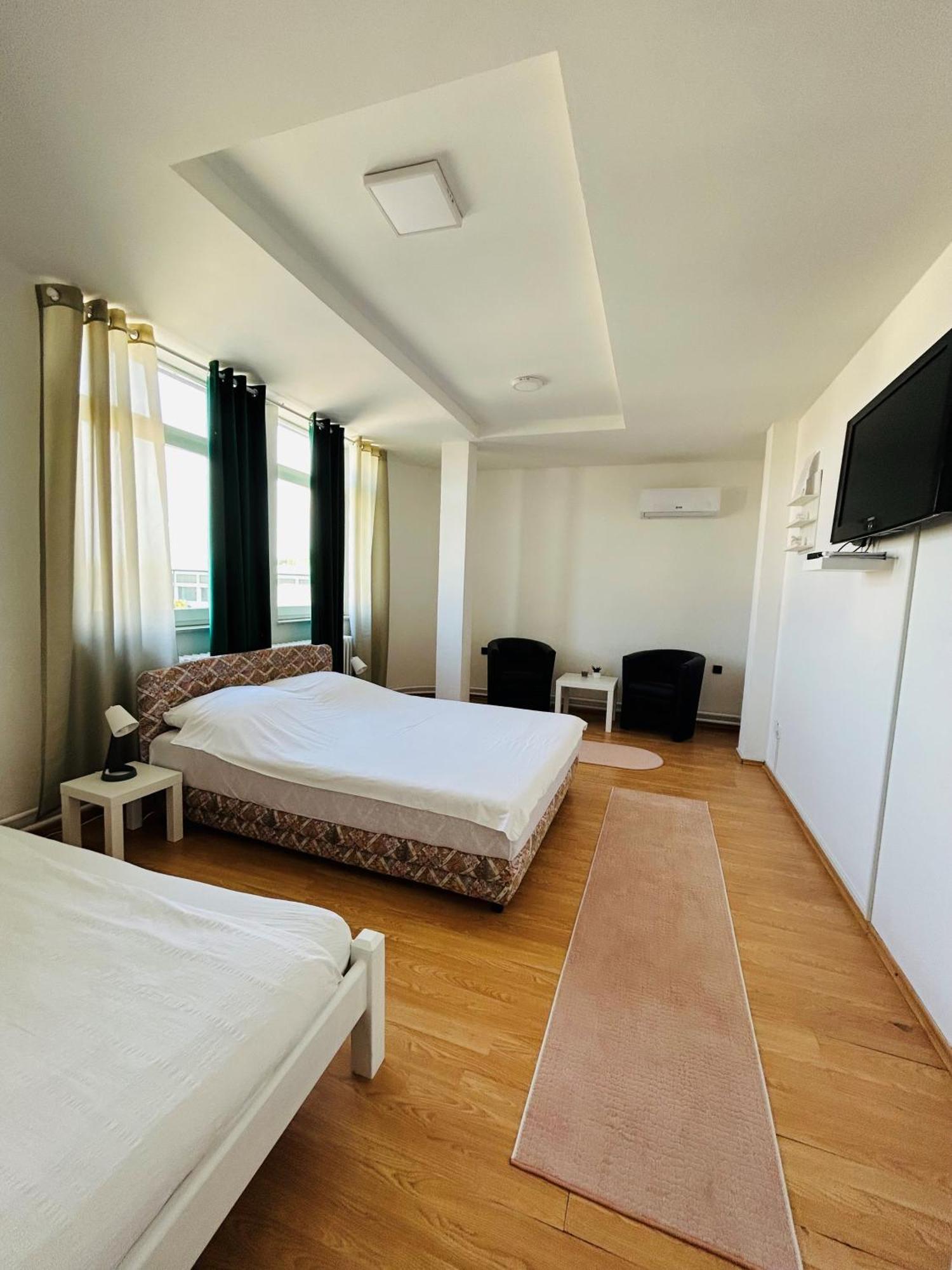 Rooms Alea Sanski Most Екстериор снимка