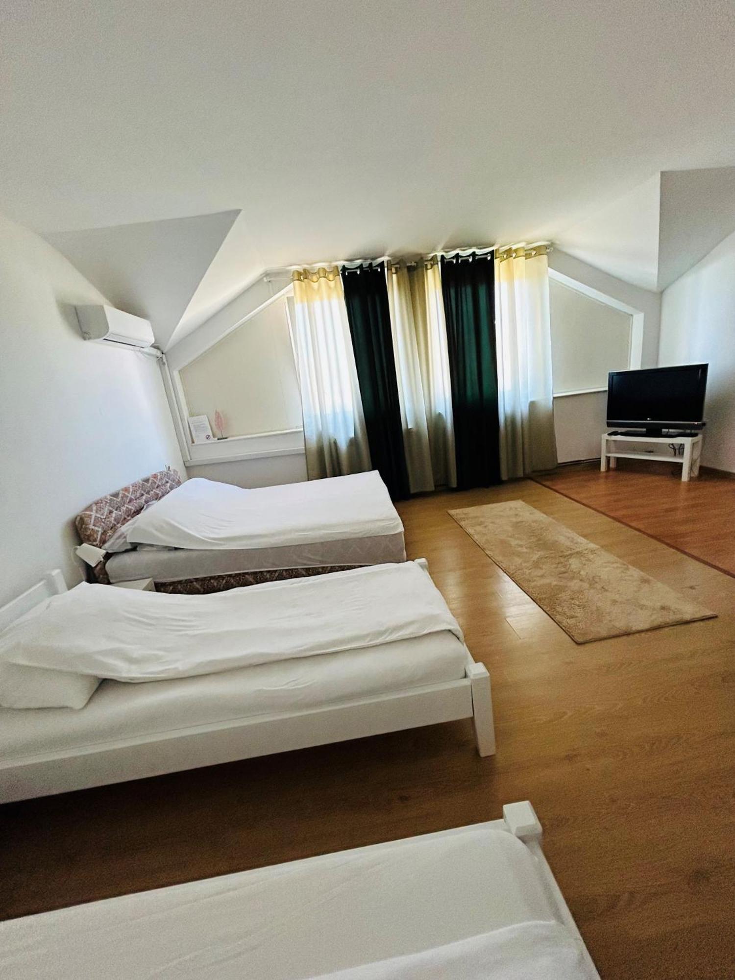 Rooms Alea Sanski Most Екстериор снимка